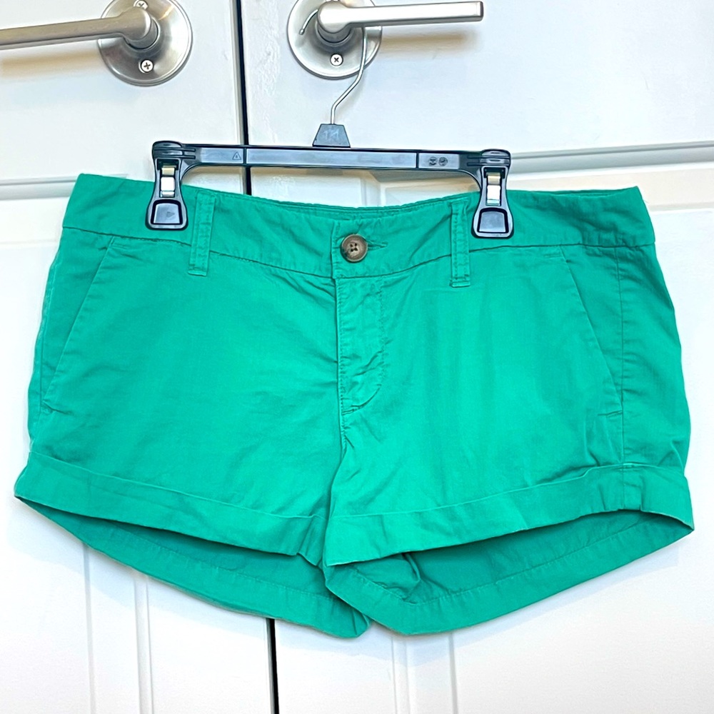 Vintage American Eagle Green Chino Shorts - Women’s Size 4
